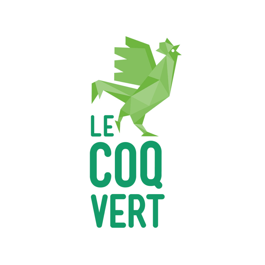 Coq géométrique vert au-dessus des mots « Le Coq Vert » en lettres stylisées et en gras, symbolisant l'engagement envers Politique RSE, le tout sur un fond transparent.